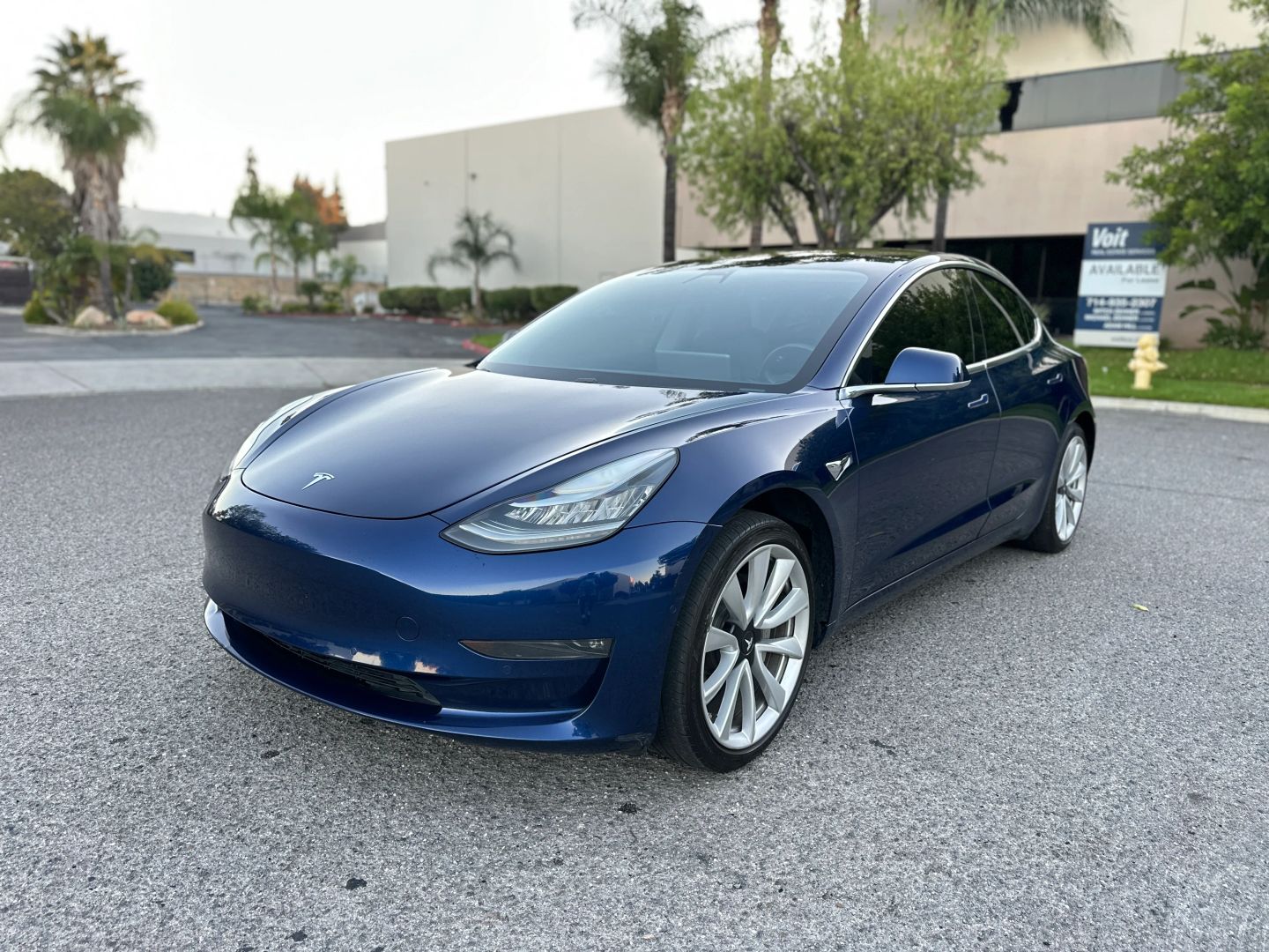 tesla model 3 2018 5YJ3E1EA6JF060017 image tesla model 3 2018 5YJ3E1EA6JF060017 image